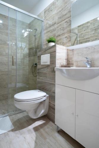 Well located charming studio - image 12
