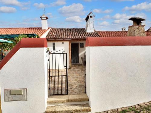 Vista exterior, Charming House in Beirã with Garden (Charming House in Beira with Garden) in Marvao