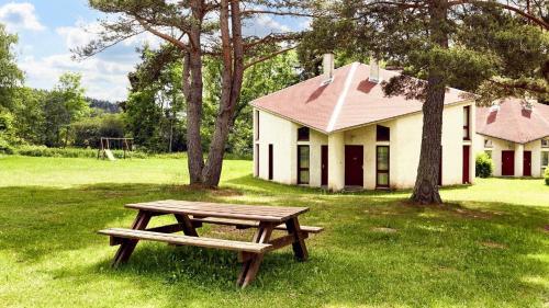 Maison conviviale à La Chapelle-Geneste avec jardin de 46 m² gîte à louer La Chapelle-Geneste