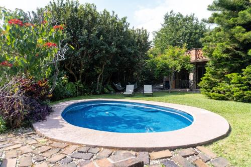 Úszómedence, Cabaña en Tepoztlán con vista a la montaña (Cabana en Tepoztlan con vista a la montana) in San Pedro