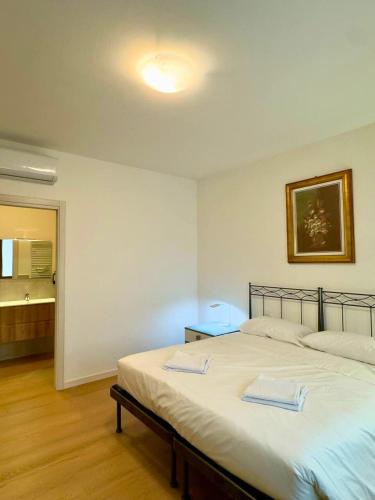 3 Rooms - 3 Bath - Bright Modern Apartment, Verona (fotografie 3)
