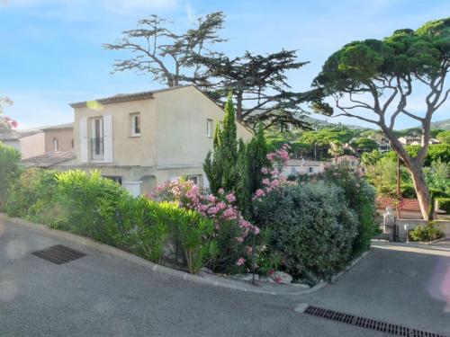 Maison conviviale avec vue sur la montagne à Sainte-Maxime - Location saisonnière - Sainte-Maxime
