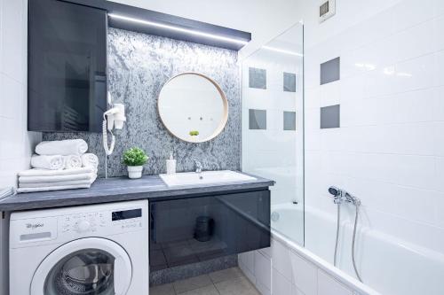 Apartment image 8