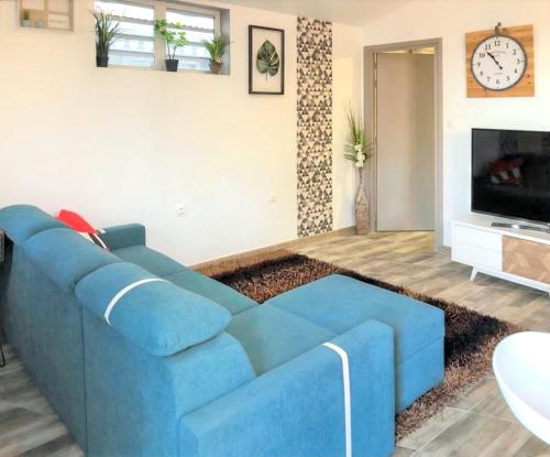 Maison accueillante à La Trinité avec piscine partagée 57 m² - image 2