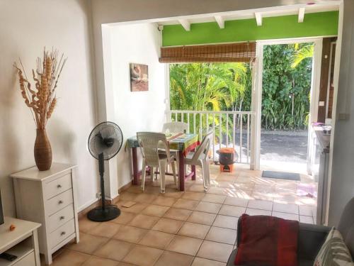 Instalaciones, Appartement charmeur à Sainte-Anne, 40 m², jardin (Appartement charmeur a Sainte-Anne, 40 m², jardin) in Sainte-Anne