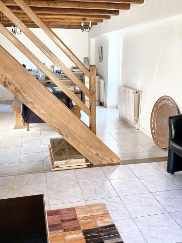 Villa spacieuse à Prailles-La Couarde avec piscine privée 100 m² ! (Villa spacieuse a Prailles-La Couarde avec piscine privee 100 m² !) in La Couarde