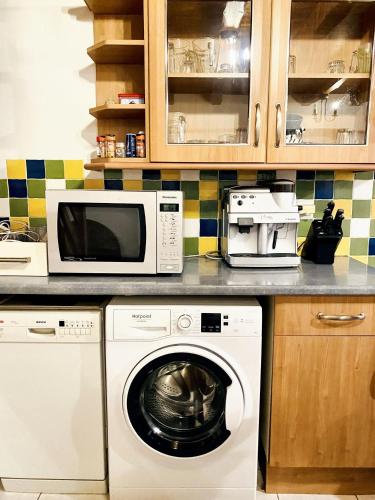 Konyha, Villa spacieuse à Prailles-La Couarde avec piscine privée 100 m² ! (Villa spacieuse a Prailles-La Couarde avec piscine privee 100 m² !) in La Couarde