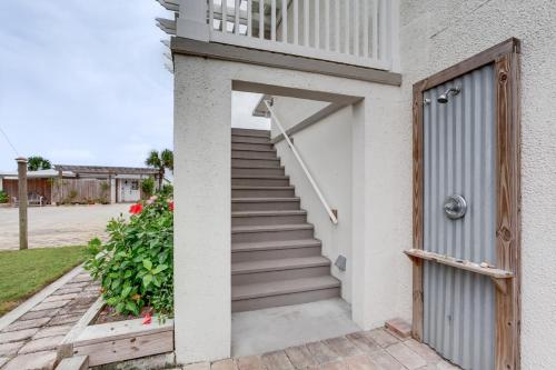 Five-Bedroom House image 10