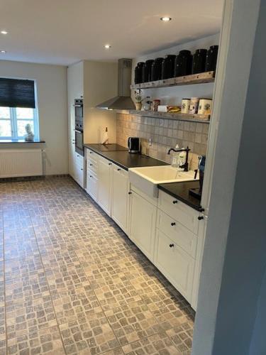 Large 1st floor apartment