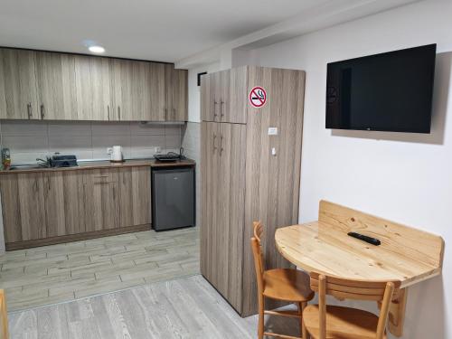 Studio sa francuskim i pomoćnim ležajem - Romansa (Studio sa francuskim i pomocnim lezajem - Romansa) in Ribare