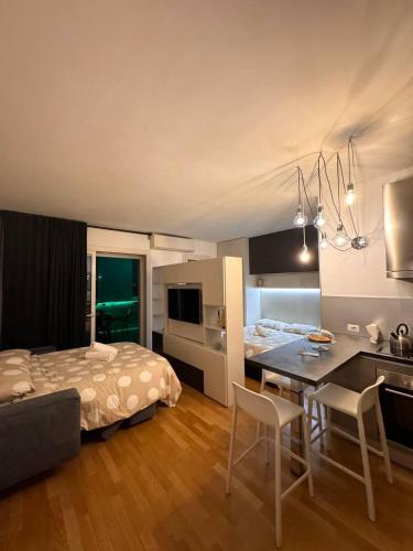 Modern Loft Private, Rome (photo 6)