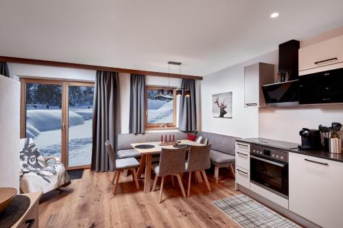Chalet Buchensteinwand Luxusapartment mit Sauna am Berg in Sankt Ulrich am Pillersee, Österreich