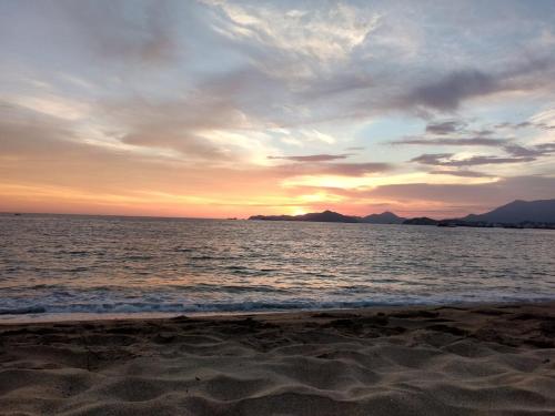 Depto #20, a unos pasos de la playa Las Brisas, Manzanillo (Foto 9)