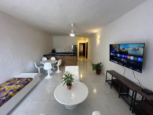 Depto #20, a unos pasos de la playa Las Brisas, Manzanillo (Foto 11)