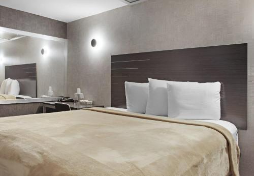 Hotel Opus Bronx
