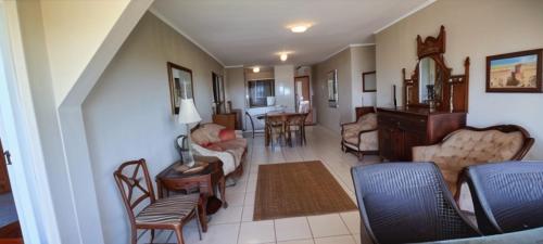 Bona Manzi Number 8 in Hibberdene