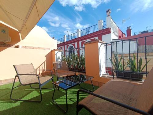 Ático 1 Terraza y sol en el Centro de Sevilla !!, Seville