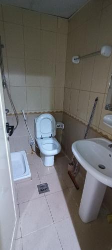 Daily Basis Furnished rooms Deira, Dubái (foto 4)