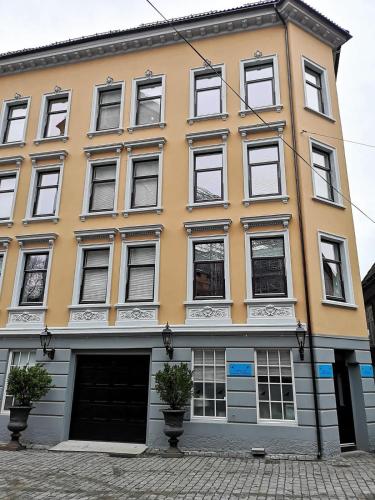 Top floor in the middle of town - Great beds Top floor in the middle of town - Great beds