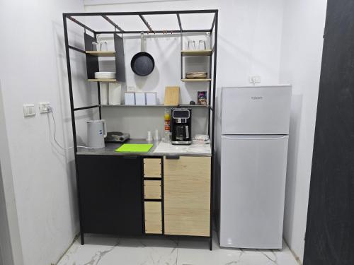 virtuvė, Modern Apartment in Ramat Gan Next to Sheba in Priemiestis/oro uostas