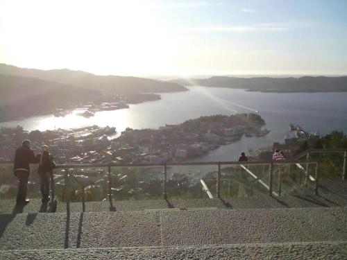 Sleep well in Cozy hideout - Bryggen across the bay Sleep well in Cozy hideout - Bryggen across the bay