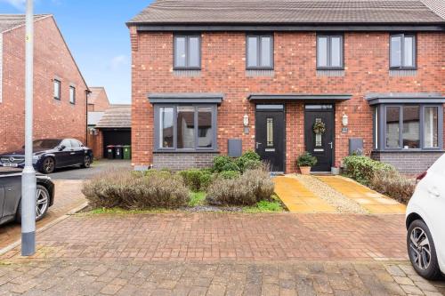 ทัศนียภาพภายนอกโรงแรม, 247 Serviced accommodation Telford-3Br Morden in ลอว์ลีย์