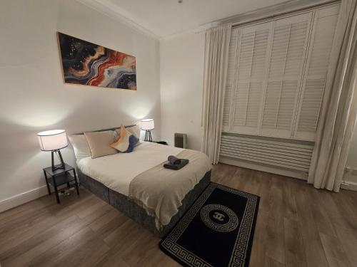 Stylish 2-Bed in West Central - Extended Stays, Londýn