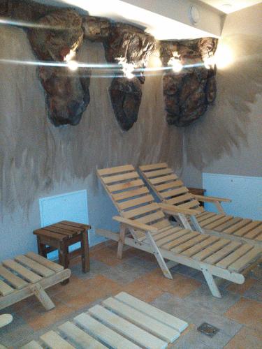 Delanta Apartment - image 14