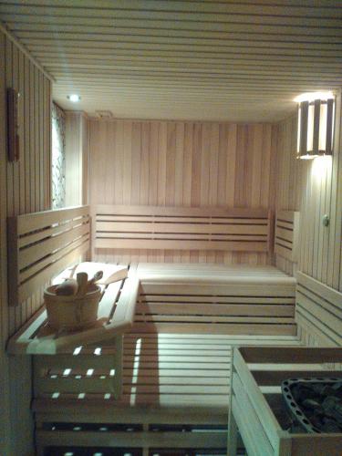 Delanta Apartment - image 12
