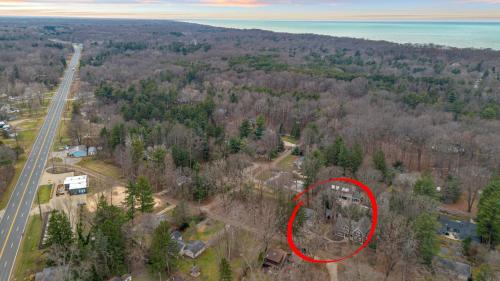 Cedar Gables & Carriage House