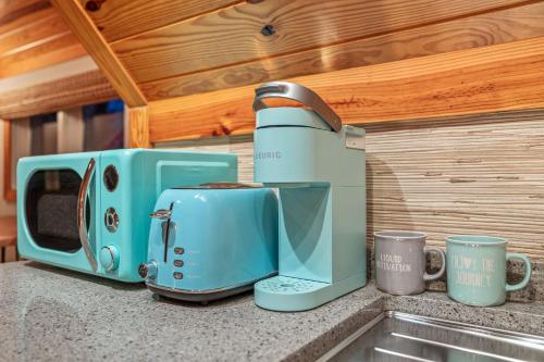 Cedar Gables & Carriage House