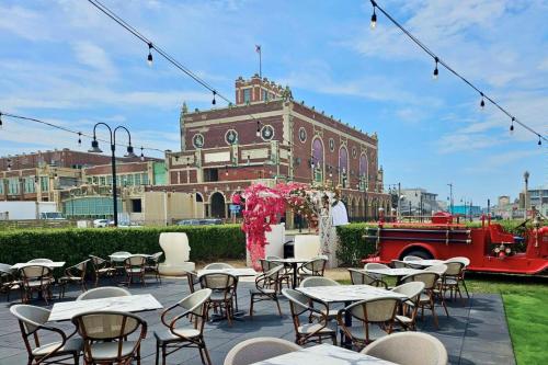 Berkeley Oceanfront Hotel in Asbury Park, USA
