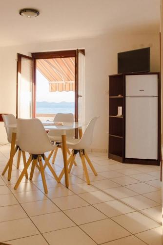 Two-Bedroom Apartment image 5