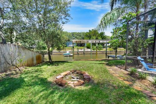 Pool + Hot Tub Dock Fishing Near Beach! - image 7