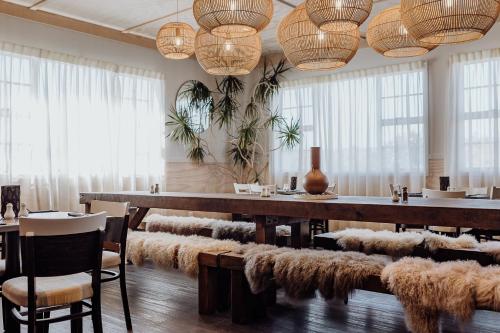 Ресторан, Lake Mahinapua Hotel in Хокітіка
