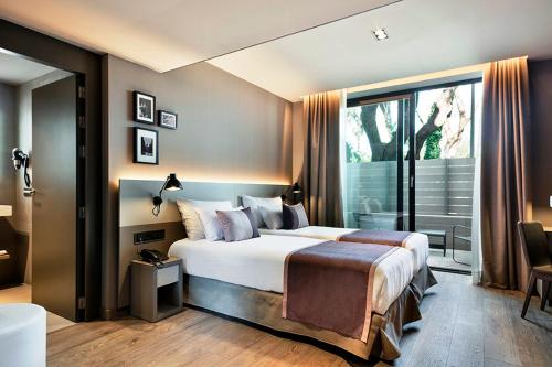 hotel photo