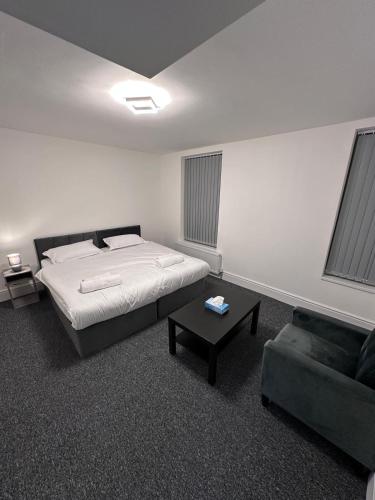 Modern Two-Bedroom Apartment, Manchester