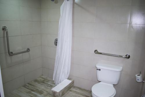 Bathroom, Puerto Azul Hotel in Puntarenas