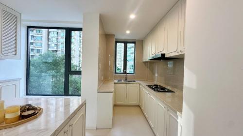 Eastern Hub - Bund Branch Quality Renovated Luxury 3Bedroom, Spacious Living Room Fully Equipped Haiyue Garden, Šanghaj (fotografie 11)
