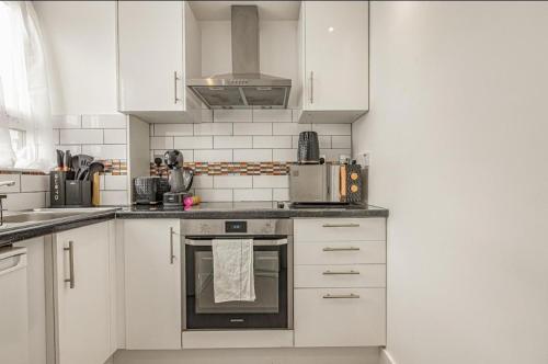 Amazing Marina-Overlooking 1Bed, Londyn (zdjęcie 8)