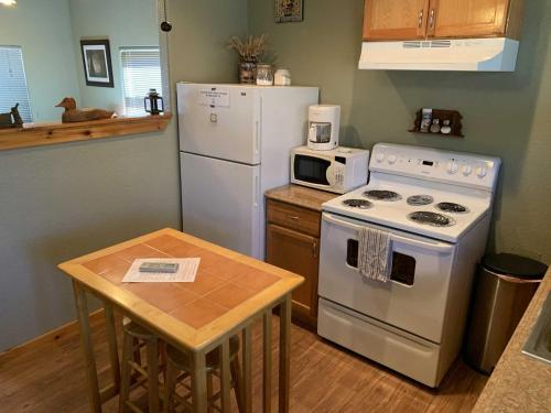 Bandera Stronghold Retreat in Bandera (TX)