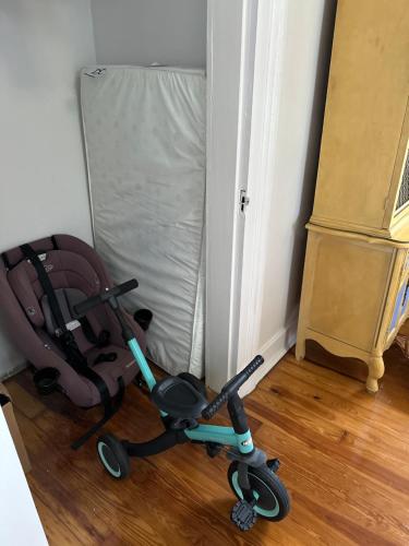 New Orleans Cottage 2 Bed 1 Bath Carseat Included