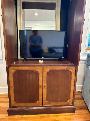 New Orleans Cottage 2 Bed 1 Bath Carseat Included