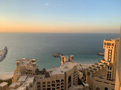 Sea view apartment with balcony Sea view apartment with balcony