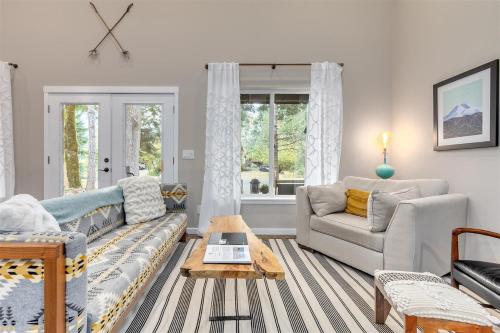 S`more Shack | Hot Tub, Wifi, AC, EV LVL2 in Packwood (WA)