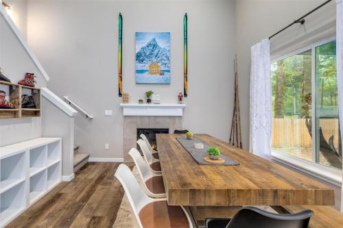 S`more Shack | Hot Tub, Wifi, AC, EV LVL2 in Packwood (WA)