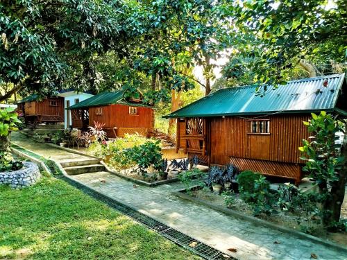 Rea's Bamboo Resort - 정원