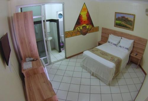 Standard Suite image 6