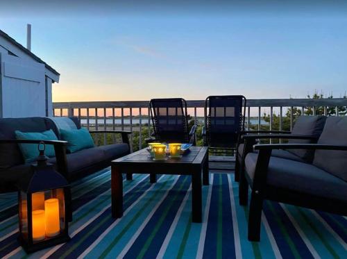 North Truro Pet-friendly home near Secluded Beach - image 8