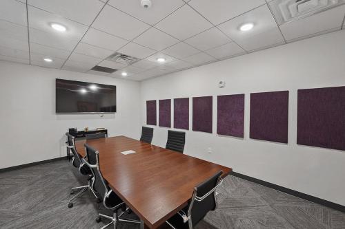 Convention Ctr - Stylish 2BD,2BA with Pool,Gym and Hot tub, Salt Lake City (photo 8)
